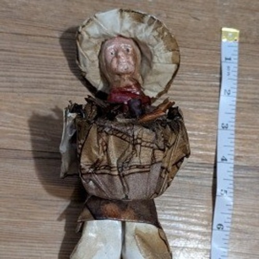Vintage Mexican Folk Art Paper Mache Street Vendor Figurine 10 Inch